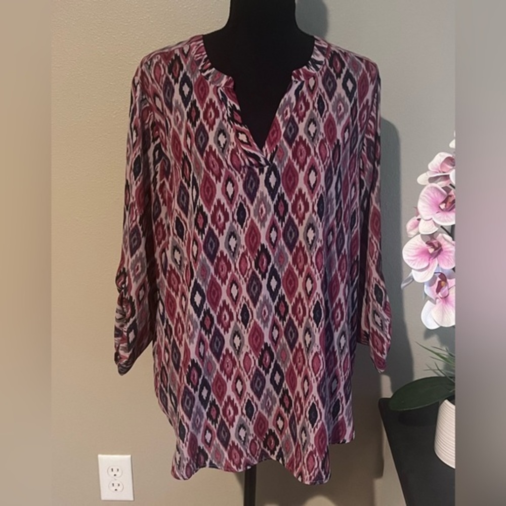 Maurices Geo Print Lightweight Flowy Blouse Great for Spring! - Size XL